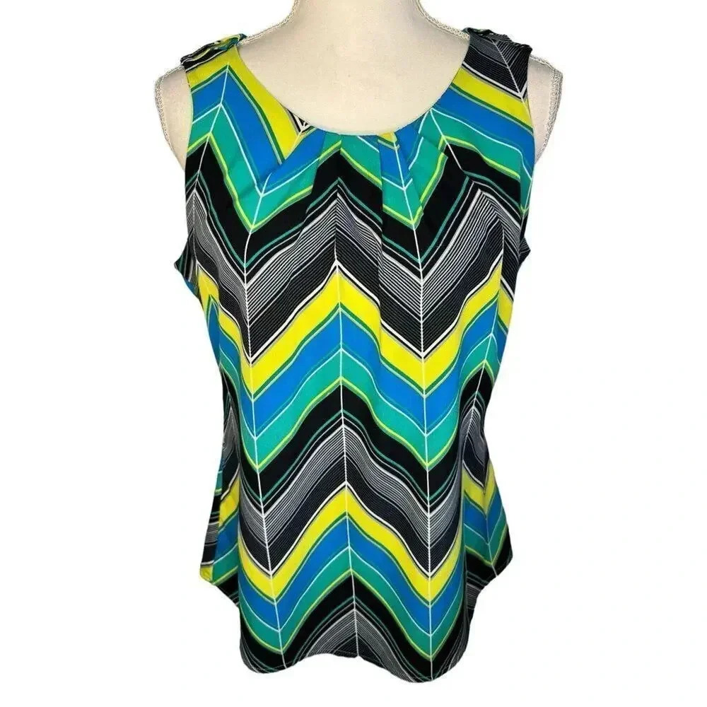 Banana Republic Women’s Medium Geometric Print‎ Pleated Neckline Sleeveless Top